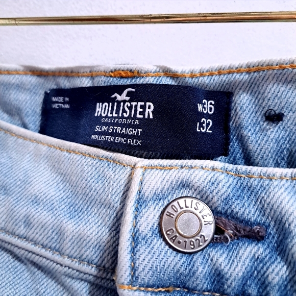 Hollister | Distressed Light Blue Denim Jeans slim straight - Picture 9 of 12